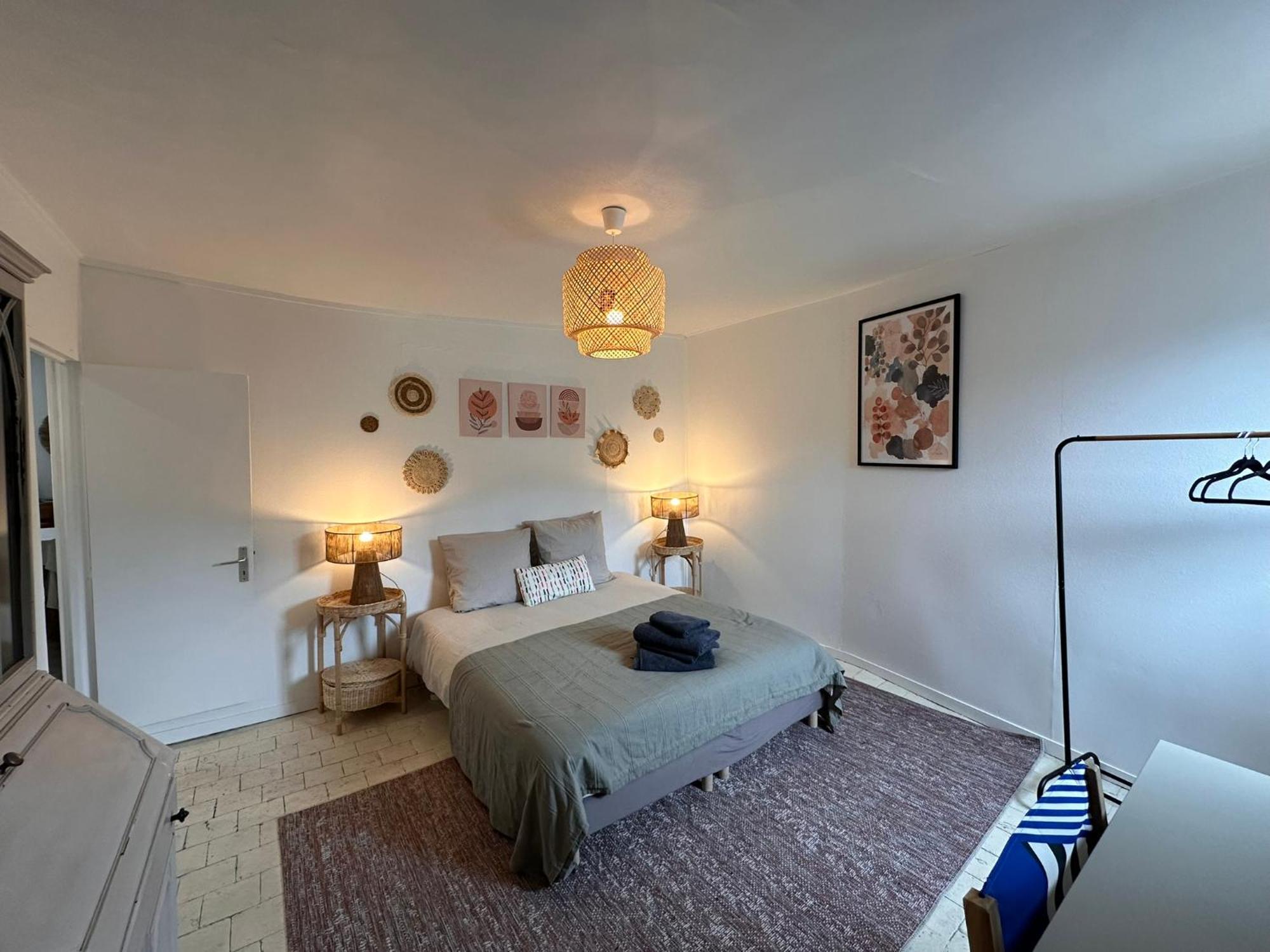Large Apartment In City Center أونفلور المظهر الخارجي الصورة