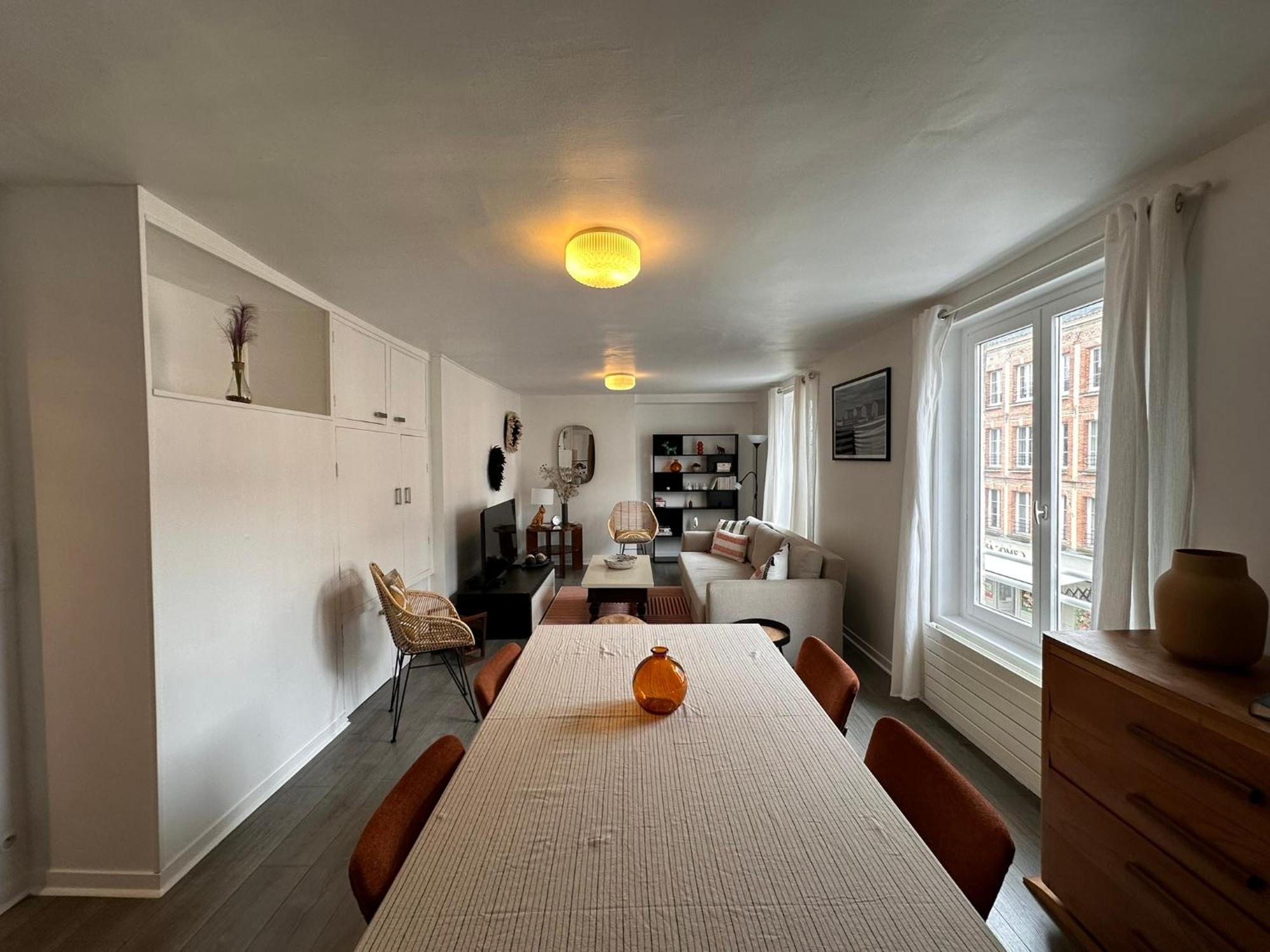 Large Apartment In City Center أونفلور المظهر الخارجي الصورة